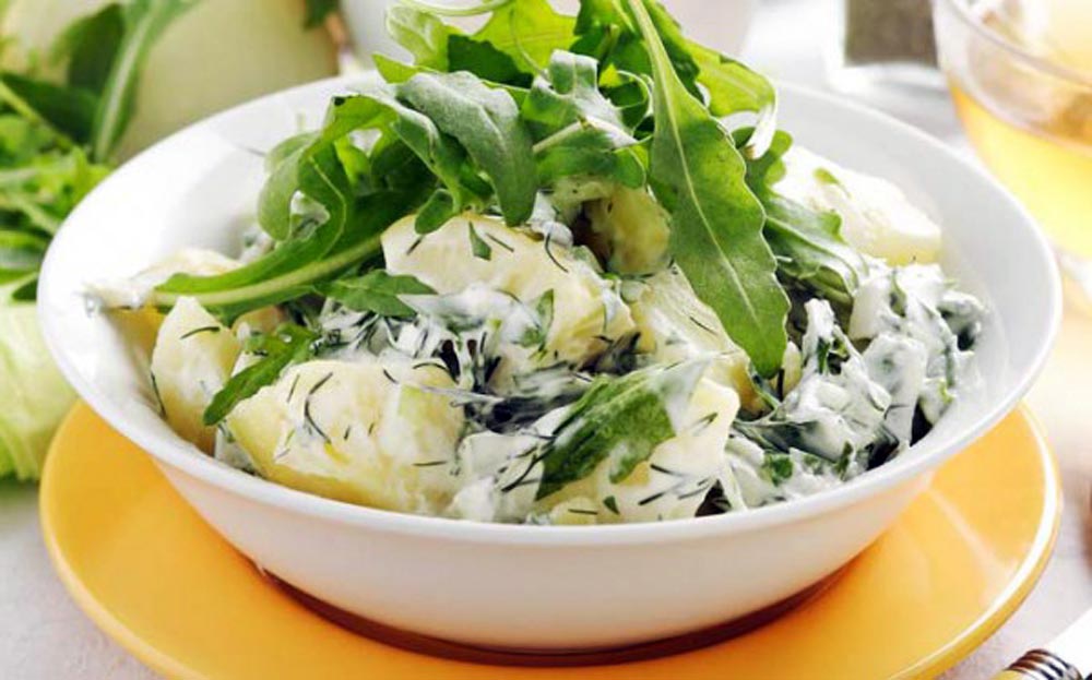 Салат из картофеля с зеленью